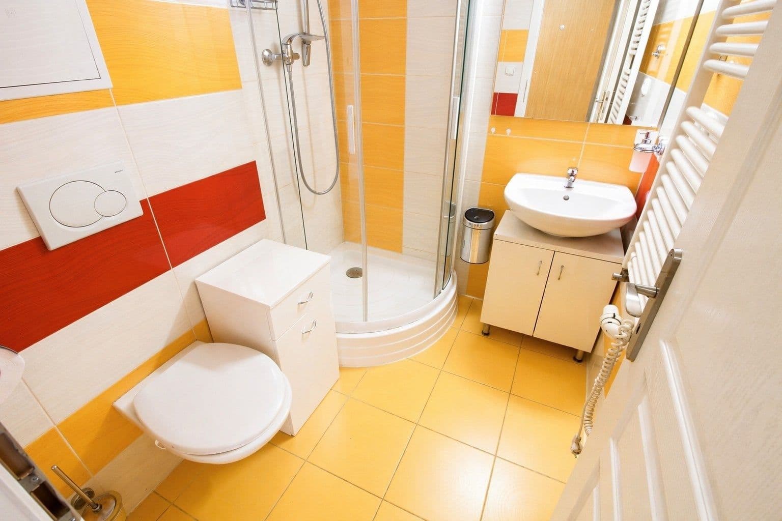 Pronájem bytu 1+kk 30 m², Pod lipami, Praha, Praha Pronájem bytu 1+kk 30 m², Pod lipami, Praha, Praha