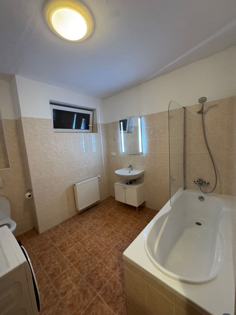 Pronájem bytu 2+kk 52 m², U Ctěnického Potoka, Přezletice, Středočeský kraj Pronájem bytu 2+kk 52 m², U Ctěnického Potoka, Přezletice, Středočeský kraj