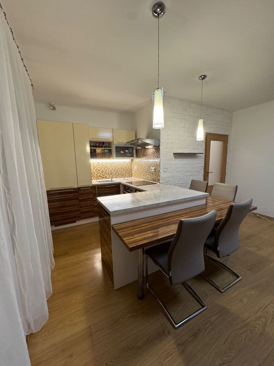 Pronájem bytu 2+kk 52 m², U Ctěnického Potoka, Přezletice, Středočeský kraj Pronájem bytu 2+kk 52 m², U Ctěnického Potoka, Přezletice, Středočeský kraj