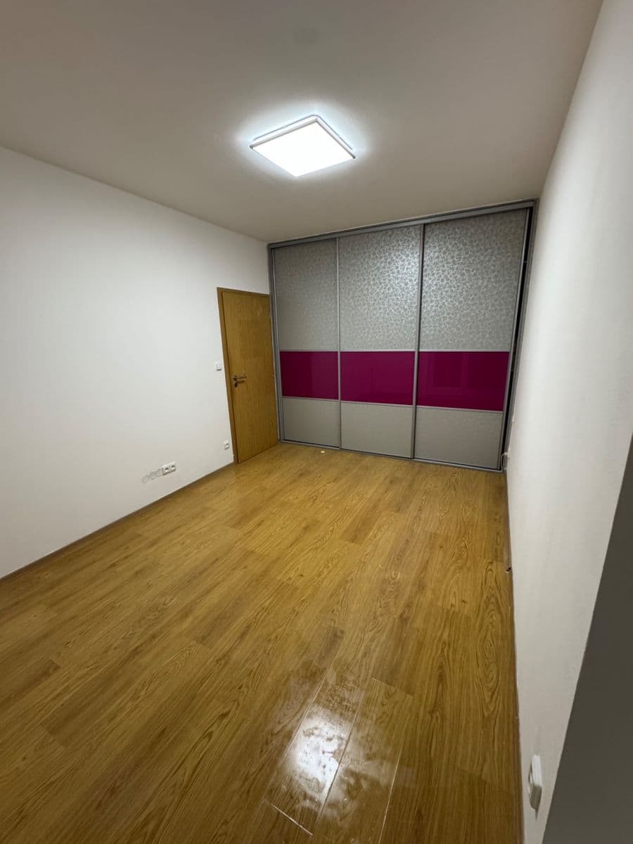 Pronájem bytu 2+kk 52 m², U Ctěnického Potoka, Přezletice, Středočeský kraj Pronájem bytu 2+kk 52 m², U Ctěnického Potoka, Přezletice, Středočeský kraj