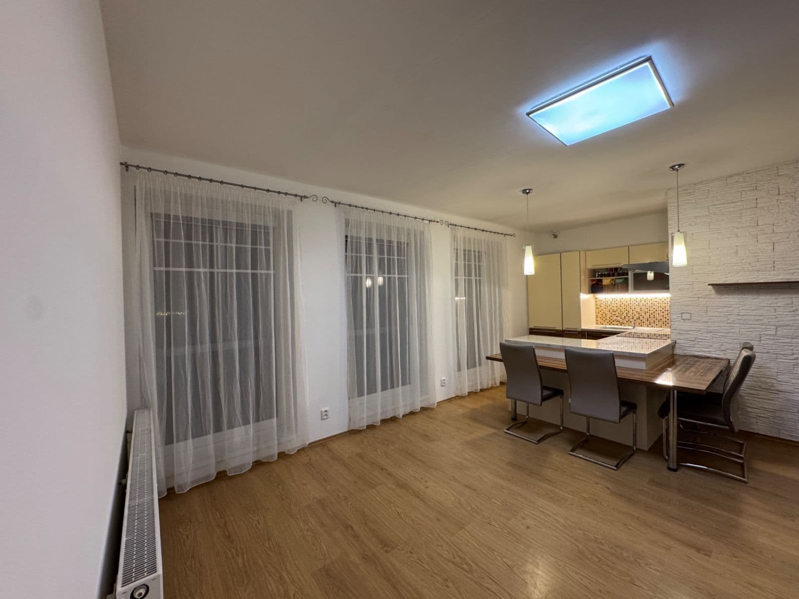 Pronájem bytu 2+kk 52 m², U Ctěnického Potoka, Přezletice, Středočeský kraj Pronájem bytu 2+kk 52 m², U Ctěnického Potoka, Přezletice, Středočeský kraj