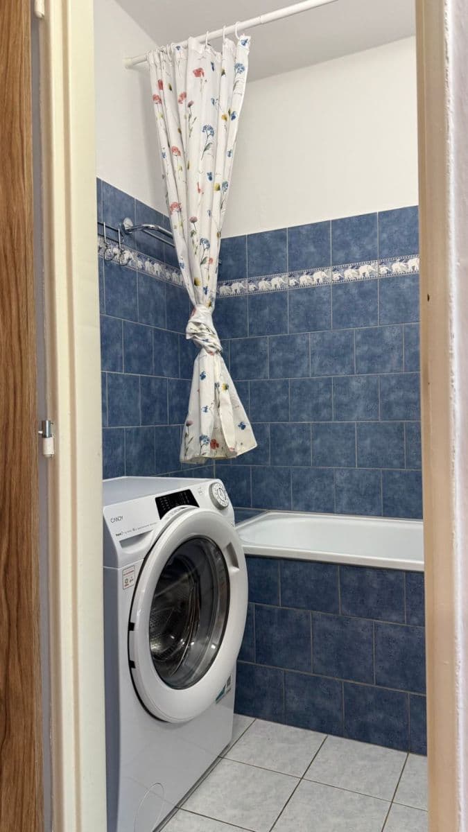 Pronájem bytu 2+1 50 m², Veľkonecpalská, Prievidza, Trenčiansky kraj Pronájem bytu 2+1 50 m², Veľkonecpalská, Prievidza, Trenčiansky kraj