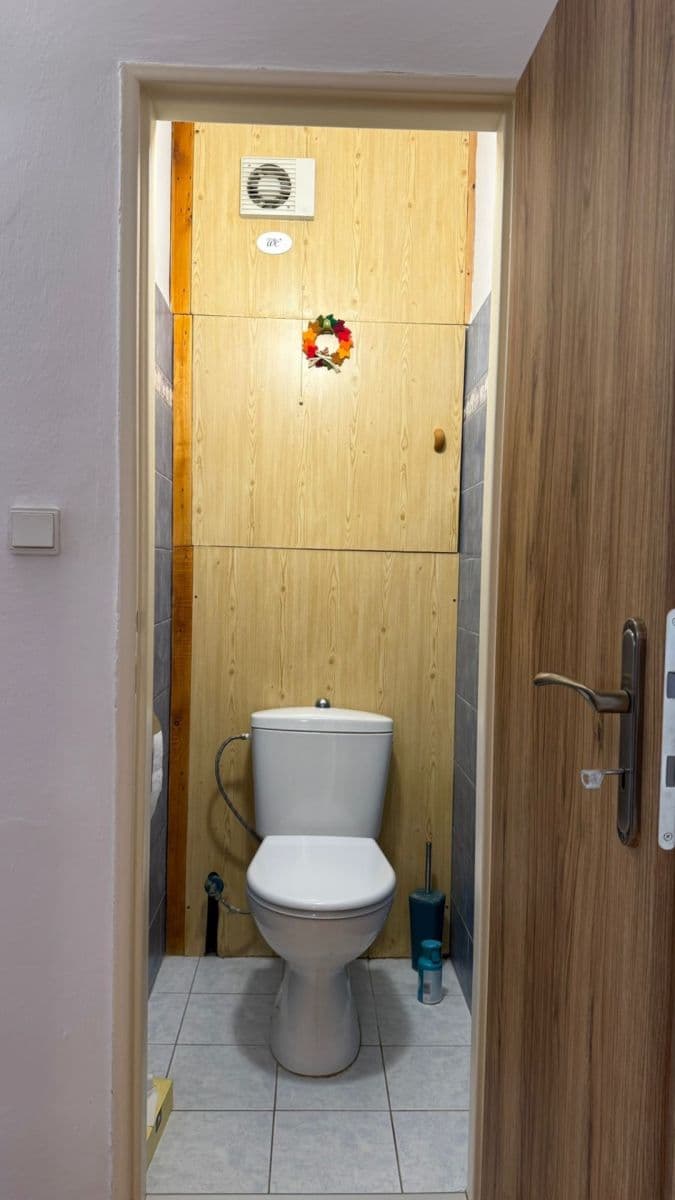 Pronájem bytu 2+1 50 m², Veľkonecpalská, Prievidza, Trenčiansky kraj Pronájem bytu 2+1 50 m², Veľkonecpalská, Prievidza, Trenčiansky kraj