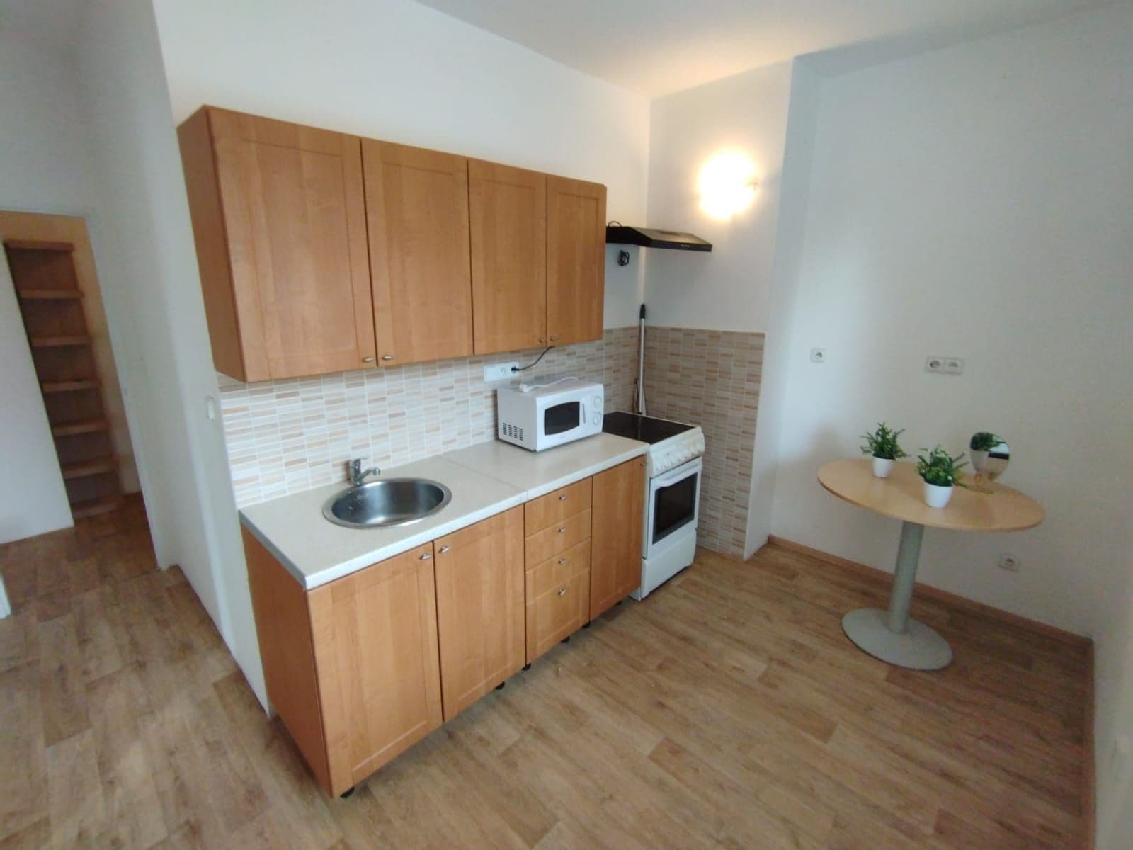 Pronájem bytu 2+1 55 m², Revoluční, Žďár nad Sázavou, Kraj Vysočina Pronájem bytu 2+1 55 m², Revoluční, Žďár nad Sázavou, Kraj Vysočina