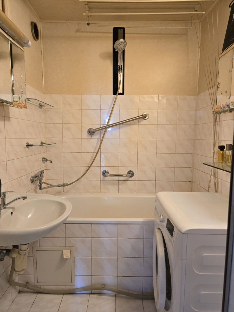 Prodej bytu 3+1 63 m², Jiřího Herolda, Ostrava, Moravskoslezský kraj Prodej bytu 3+1 63 m², Jiřího Herolda, Ostrava, Moravskoslezský kraj