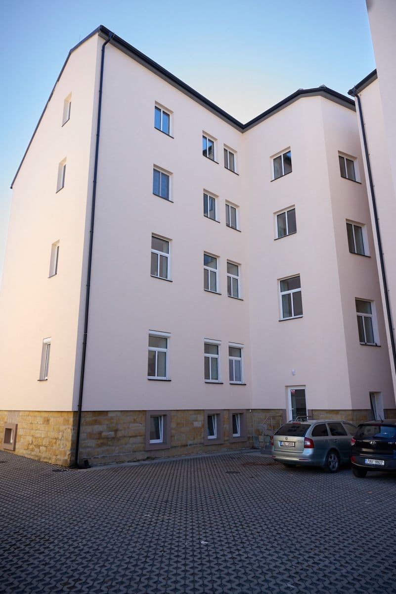Pronájem bytu 2+kk 53 m², S. K. Neumanna, Kralupy nad Vltavou, Středočeský kraj Pronájem bytu 2+kk 53 m², S. K. Neumanna, Kralupy nad Vltavou, Středočeský kraj