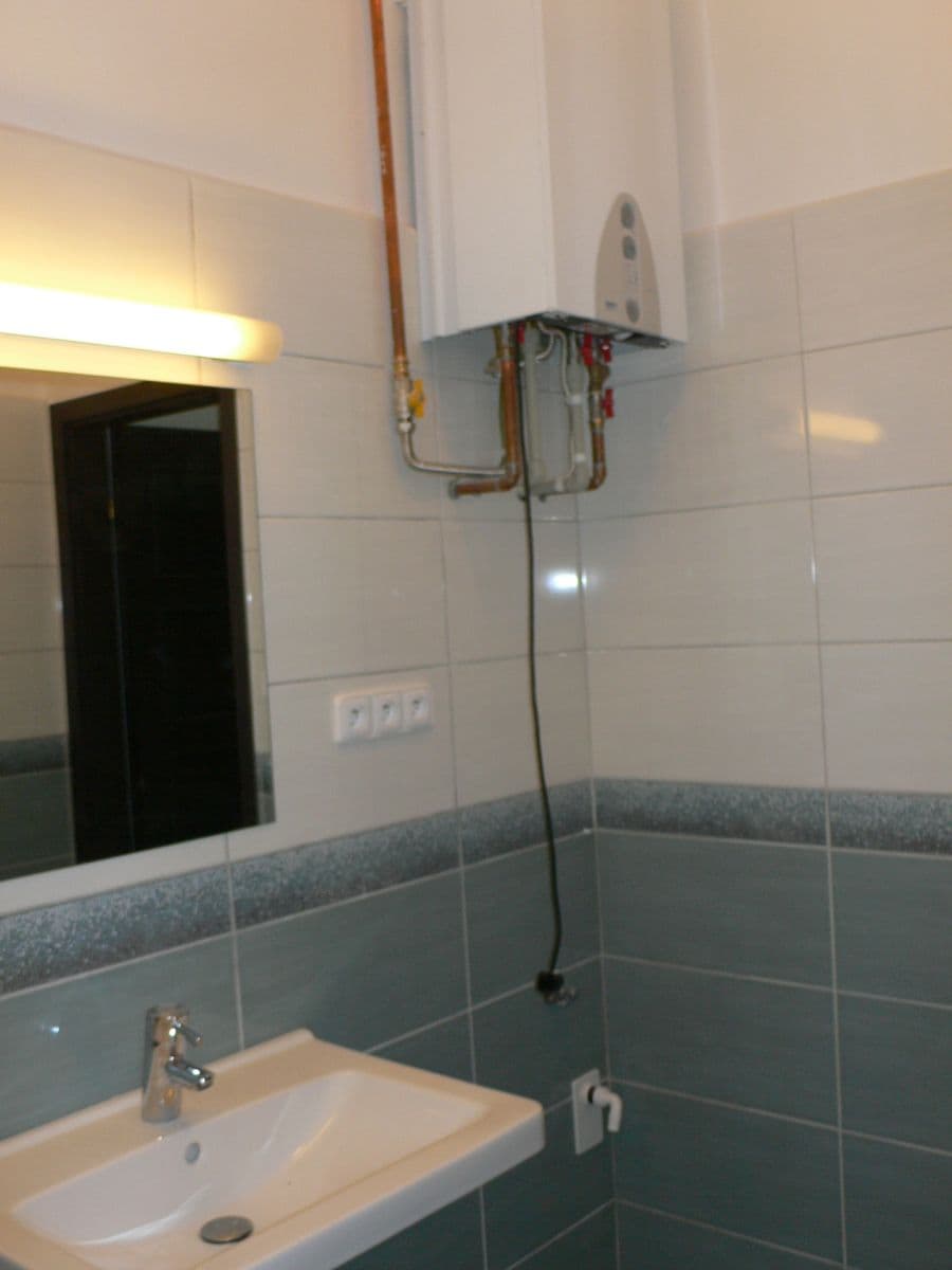 Pronájem bytu 2+kk 44 m², Husova, Čáslav, Středočeský kraj Pronájem bytu 2+kk 44 m², Husova, Čáslav, Středočeský kraj