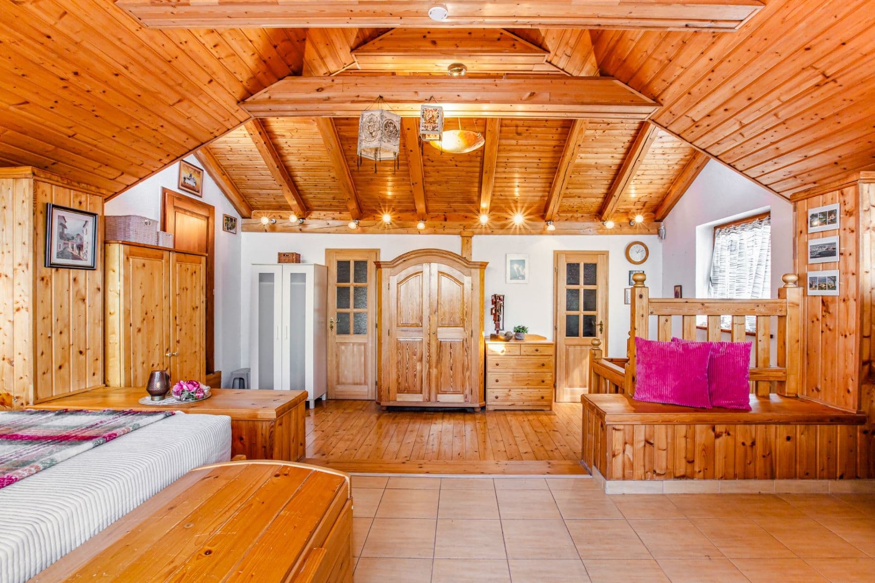 Prodej domu 182 m², pozemek 2.144 m², Dobříš, Středočeský kraj Prodej domu 182 m², pozemek 2.144 m², Dobříš, Středočeský kraj