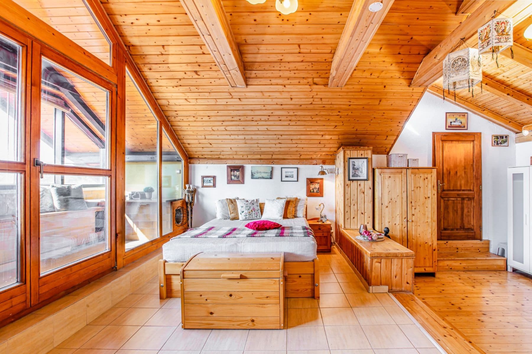 Prodej domu 182 m², pozemek 2.144 m², Dobříš, Středočeský kraj Prodej domu 182 m², pozemek 2.144 m², Dobříš, Středočeský kraj