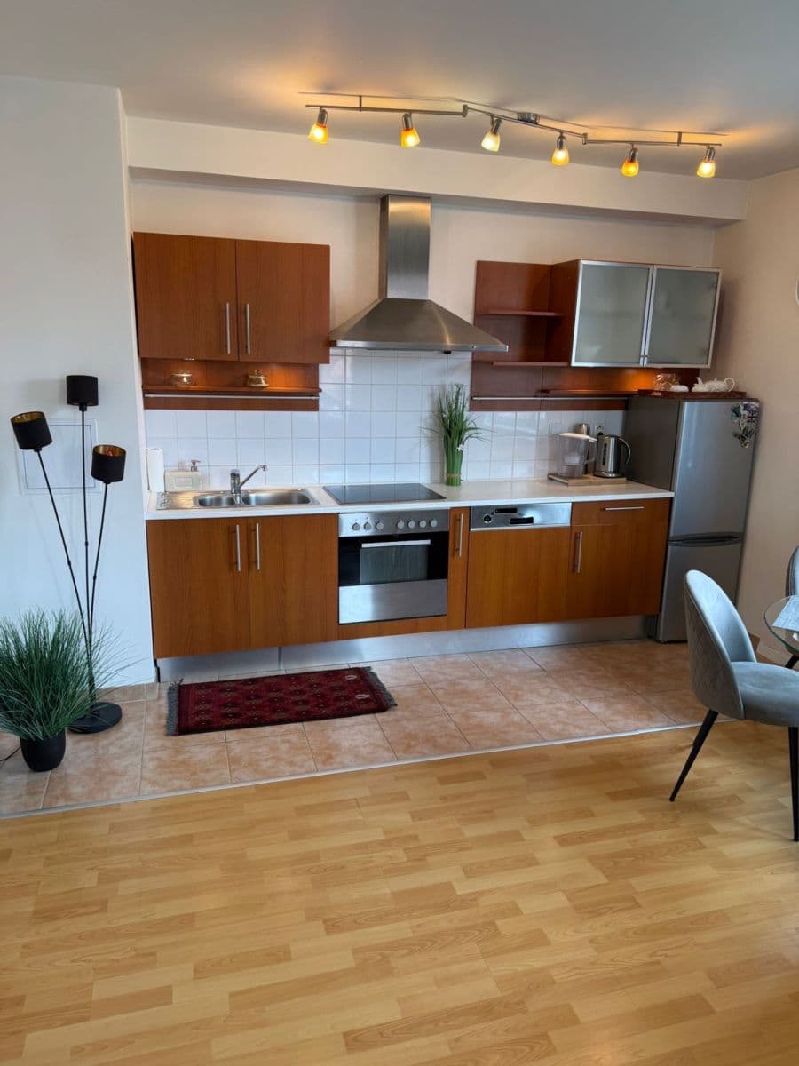 Pronájem bytu 2+kk 50 m², Strančická, Praha, Praha Pronájem bytu 2+kk 50 m², Strančická, Praha, Praha