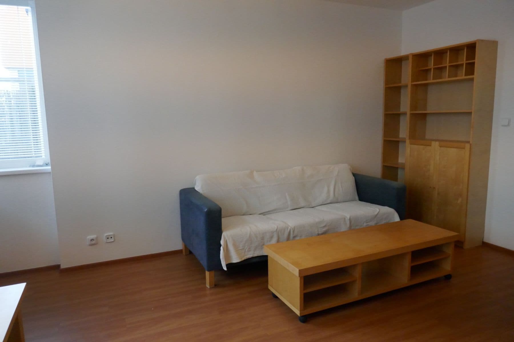 Pronájem bytu 2+kk 45 m², Hnězdenská, Praha, Praha Pronájem bytu 2+kk 45 m², Hnězdenská, Praha, Praha
