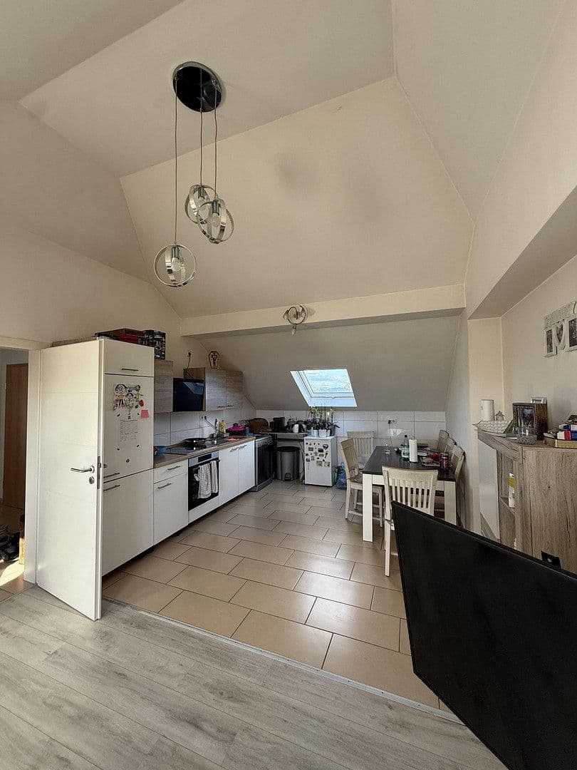 Pronájem bytu 3+1 77 m², Gernsheim, Hessen Pronájem bytu 3+1 77 m², Gernsheim, Hessen