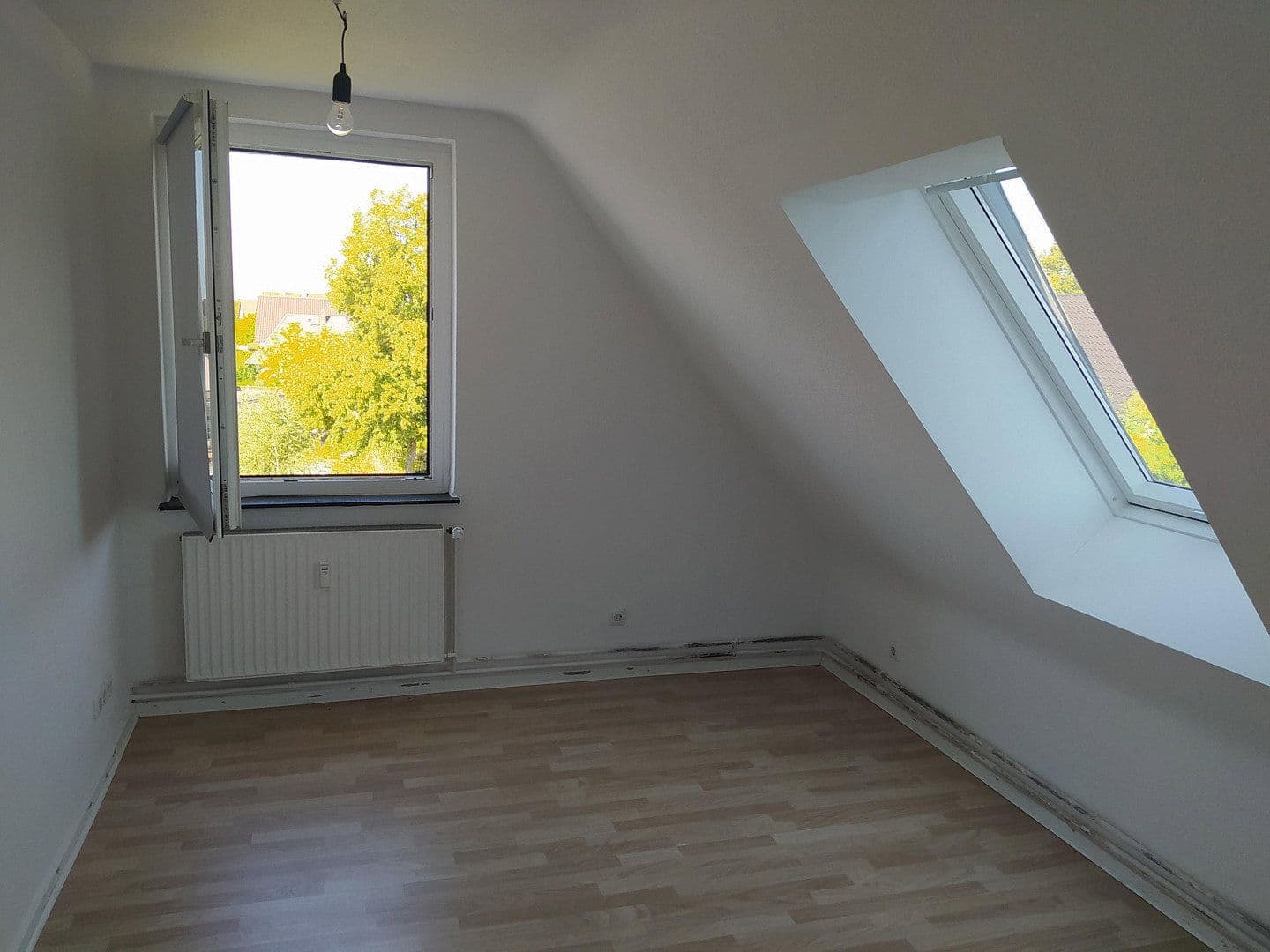 Prodej bytu 2+kk 54 m², Wennigsen (Deister), Dolní Sasko Prodej bytu 2+kk 54 m², Wennigsen (Deister), Dolní Sasko