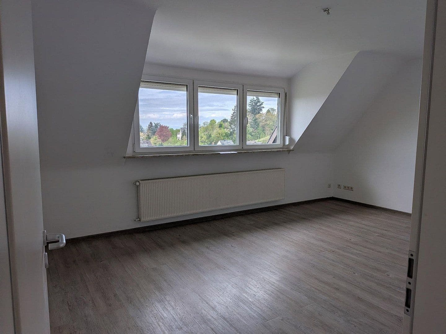 Pronájem bytu 3+1 68 m², Kirchhohl 33, Vallendar, Porýní-Falc Pronájem bytu 3+1 68 m², Kirchhohl 33, Vallendar, Porýní-Falc