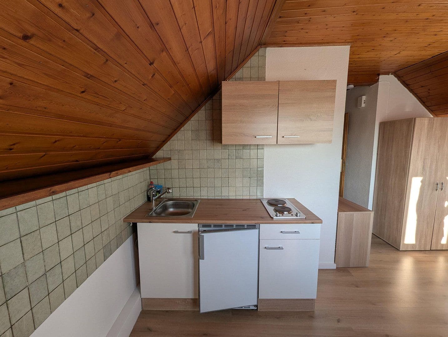 Pronájem bytu 1+1 18 m², Budenbergstraße 13, Budenheim, Porýní-Falc Pronájem bytu 1+1 18 m², Budenbergstraße 13, Budenheim, Porýní-Falc