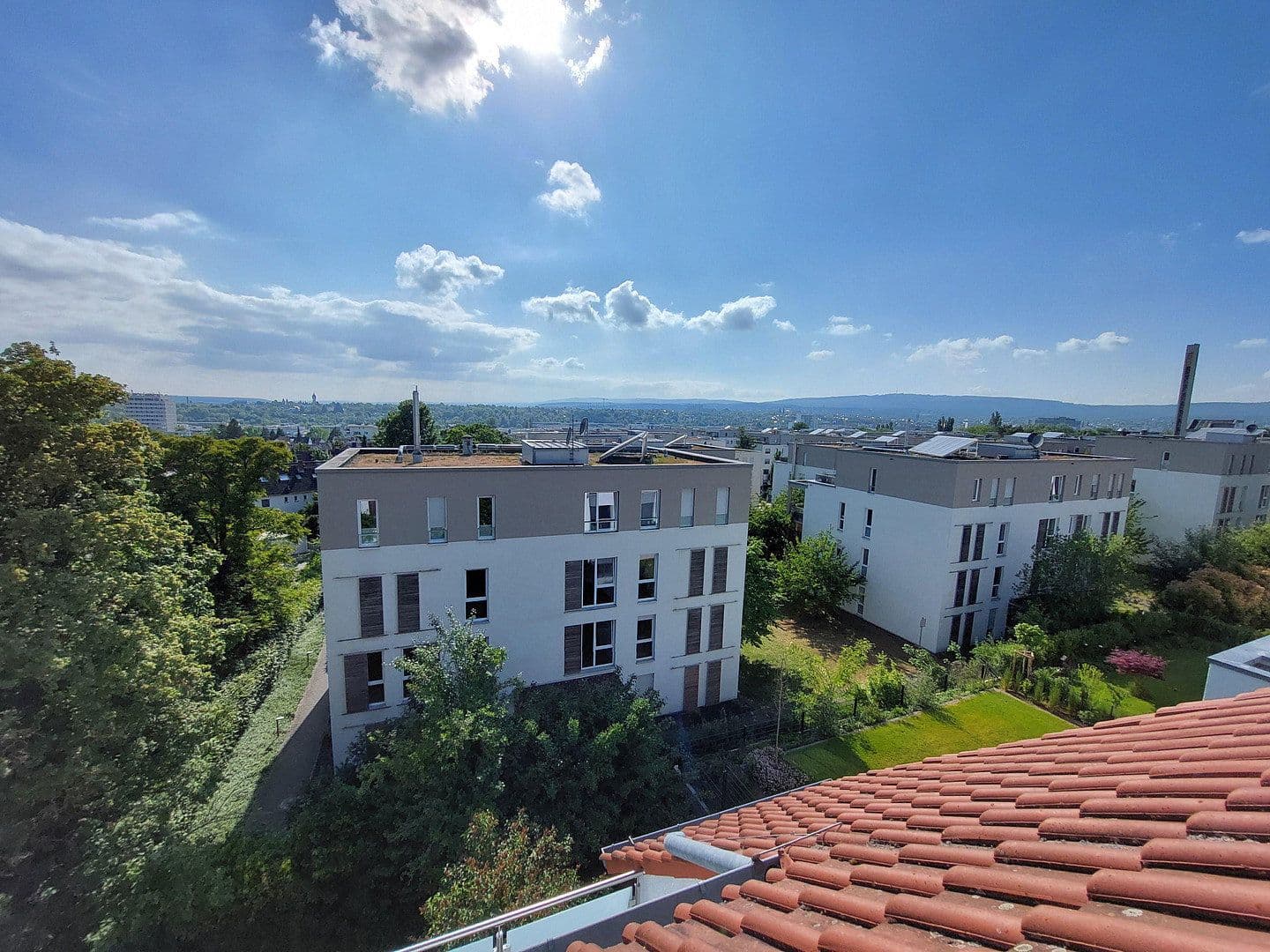 Pronájem bytu 5+1 147 m², Friedenstraße 45, Wiesbaden, Hessen Pronájem bytu 5+1 147 m², Friedenstraße 45, Wiesbaden, Hessen