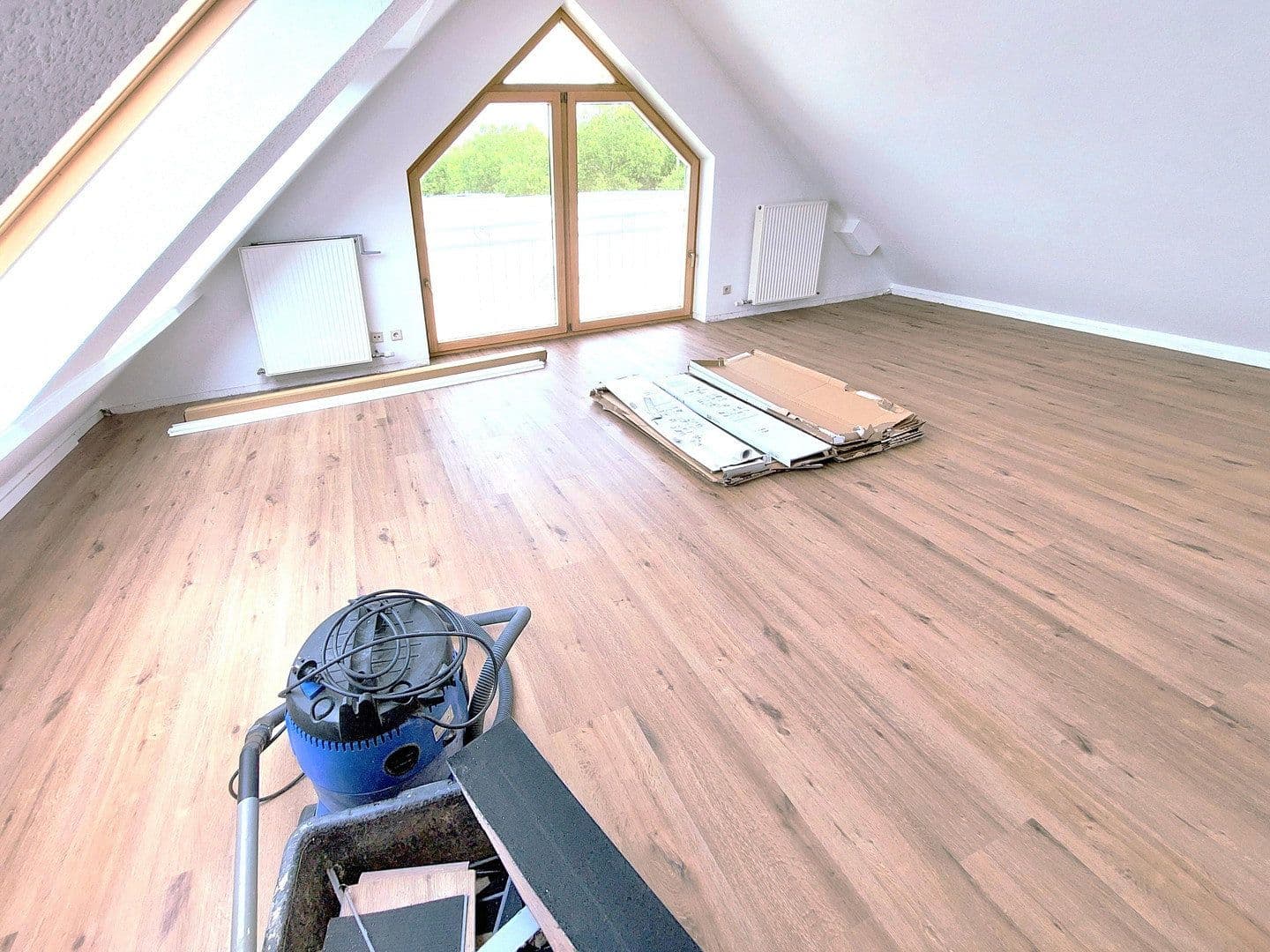 Pronájem bytu 5+1 147 m², Friedenstraße 45, Wiesbaden, Hessen Pronájem bytu 5+1 147 m², Friedenstraße 45, Wiesbaden, Hessen