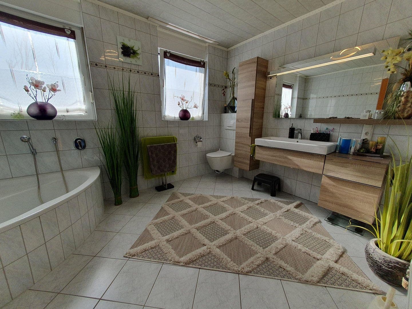 Prodej domu 243 m², pozemek 670 m², Hinter Den Möörten 12, Hude (Oldenburg), Dolní Sasko Prodej domu 243 m², pozemek 670 m², Hinter Den Möörten 12, Hude (Oldenburg), Dolní Sasko