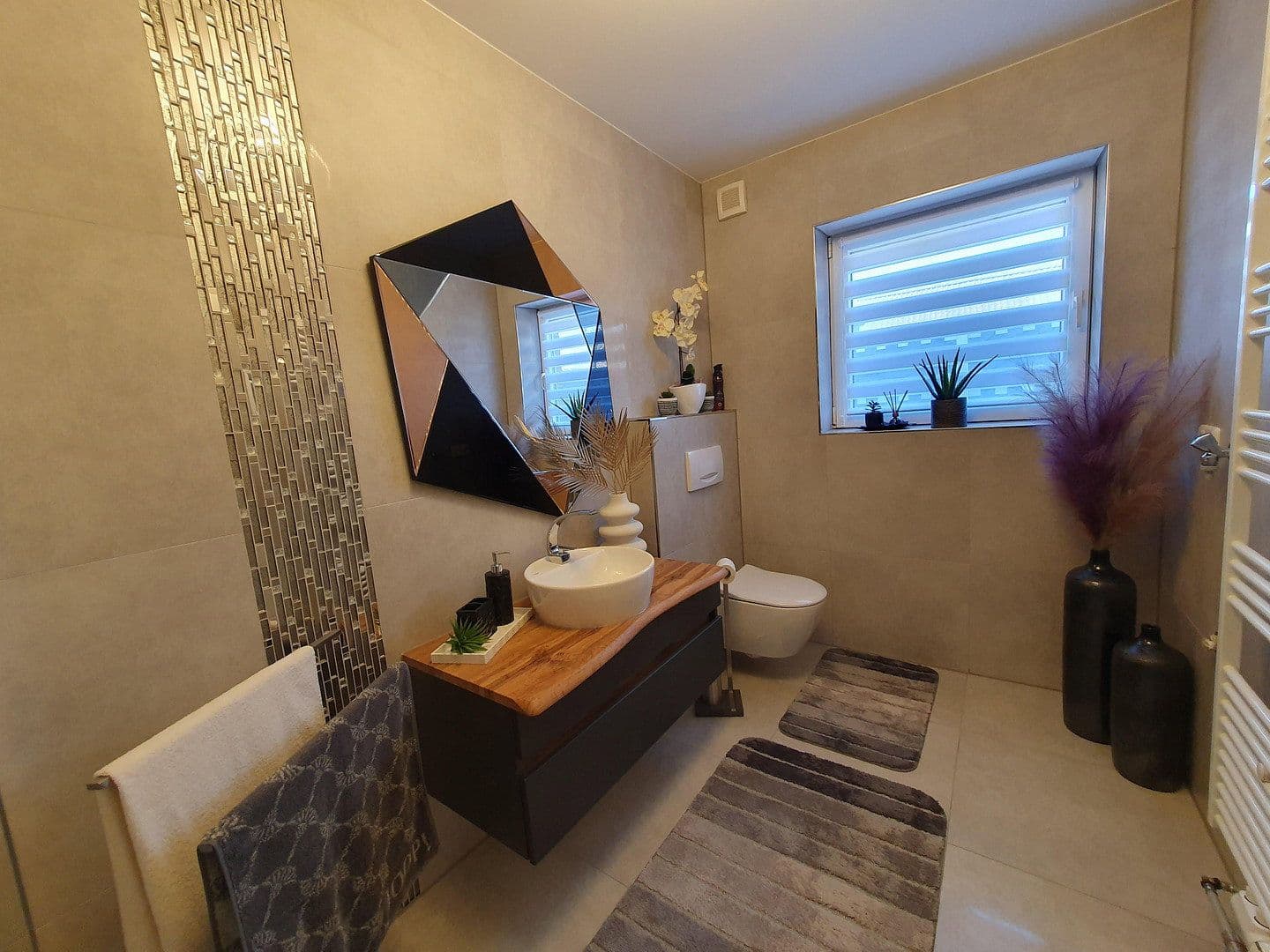 Prodej domu 243 m², pozemek 670 m², Hinter Den Möörten 12, Hude (Oldenburg), Dolní Sasko Prodej domu 243 m², pozemek 670 m², Hinter Den Möörten 12, Hude (Oldenburg), Dolní Sasko