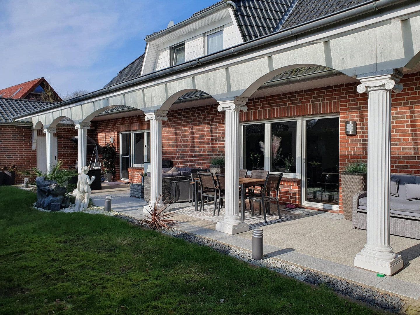 Prodej domu 243 m², pozemek 670 m², Hinter Den Möörten 12, Hude (Oldenburg), Dolní Sasko Prodej domu 243 m², pozemek 670 m², Hinter Den Möörten 12, Hude (Oldenburg), Dolní Sasko