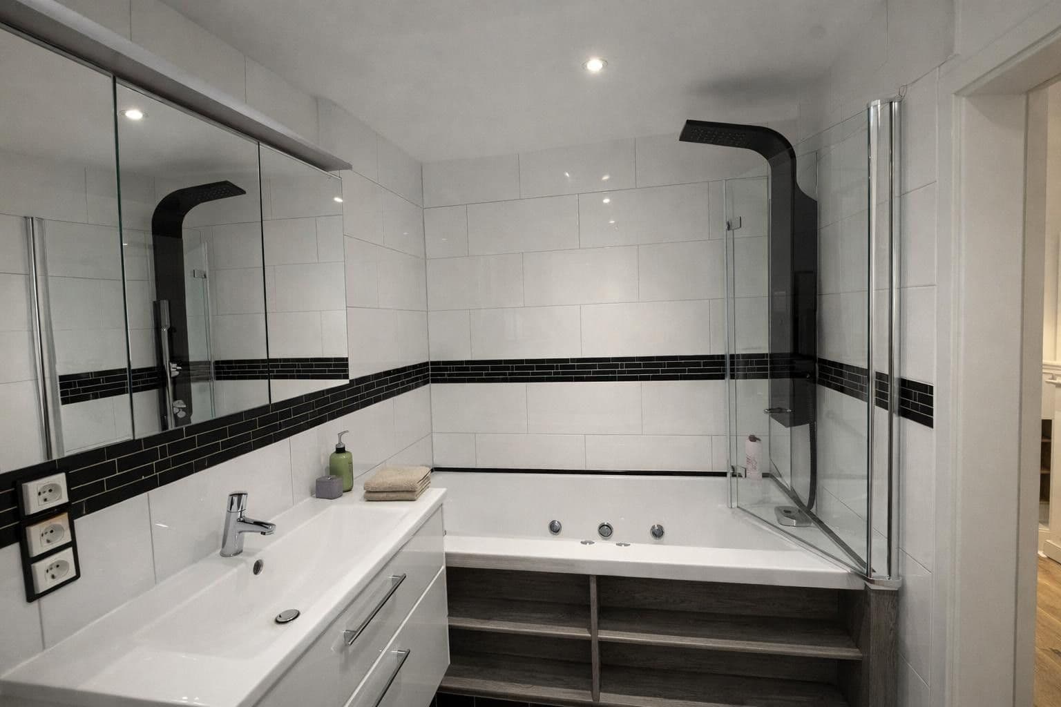 Prodej bytu 4+1 102 m², Weyhe, Dolní Sasko Prodej bytu 4+1 102 m², Weyhe, Dolní Sasko