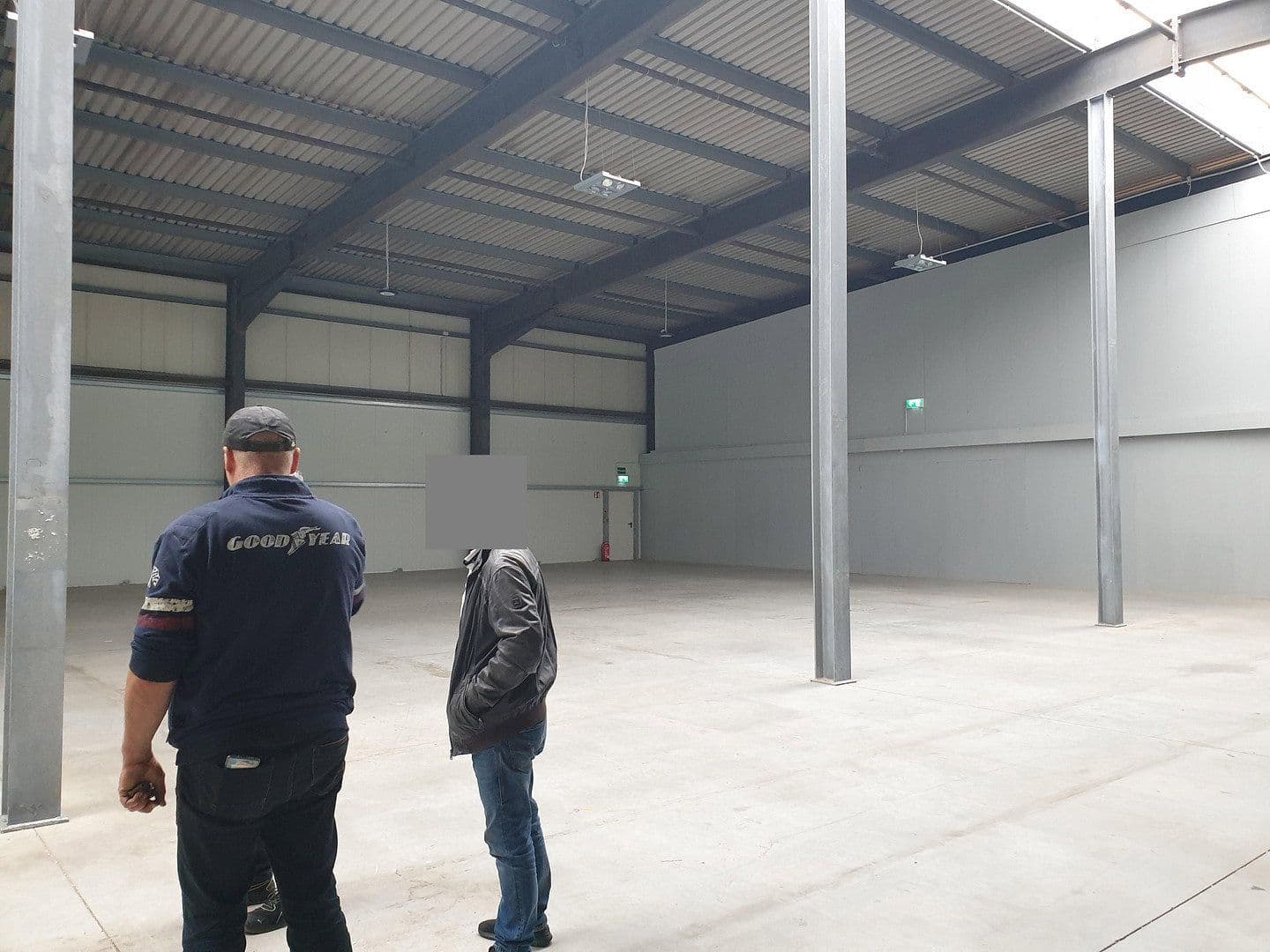 Prodej nebytového prostoru 4.000 m², Rösrath, Severní Porýní-Vestfálsko Prodej nebytového prostoru 4.000 m², Rösrath, Severní Porýní-Vestfálsko