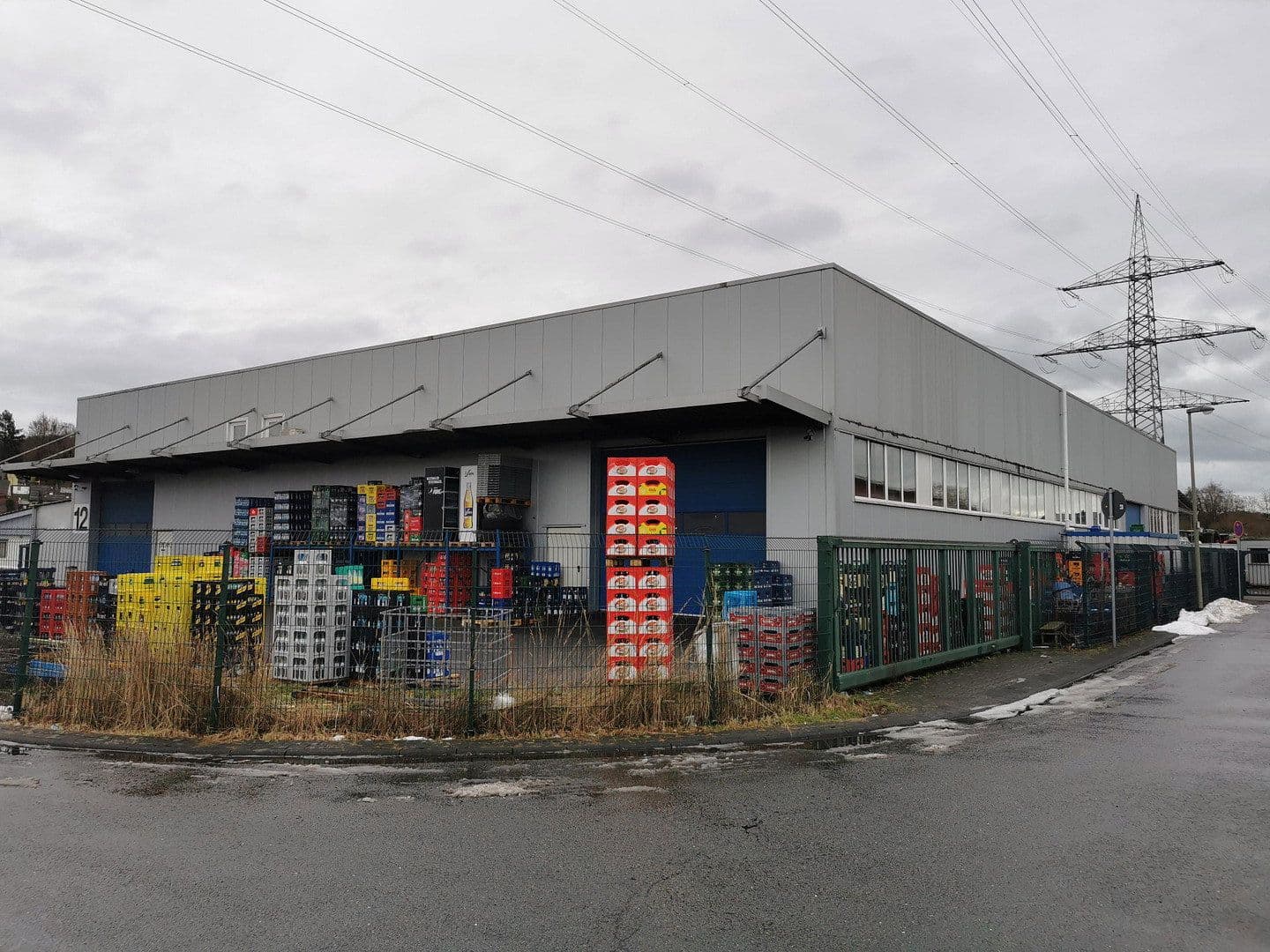 Prodej nebytového prostoru 4.000 m², Rösrath, Severní Porýní-Vestfálsko Prodej nebytového prostoru 4.000 m², Rösrath, Severní Porýní-Vestfálsko