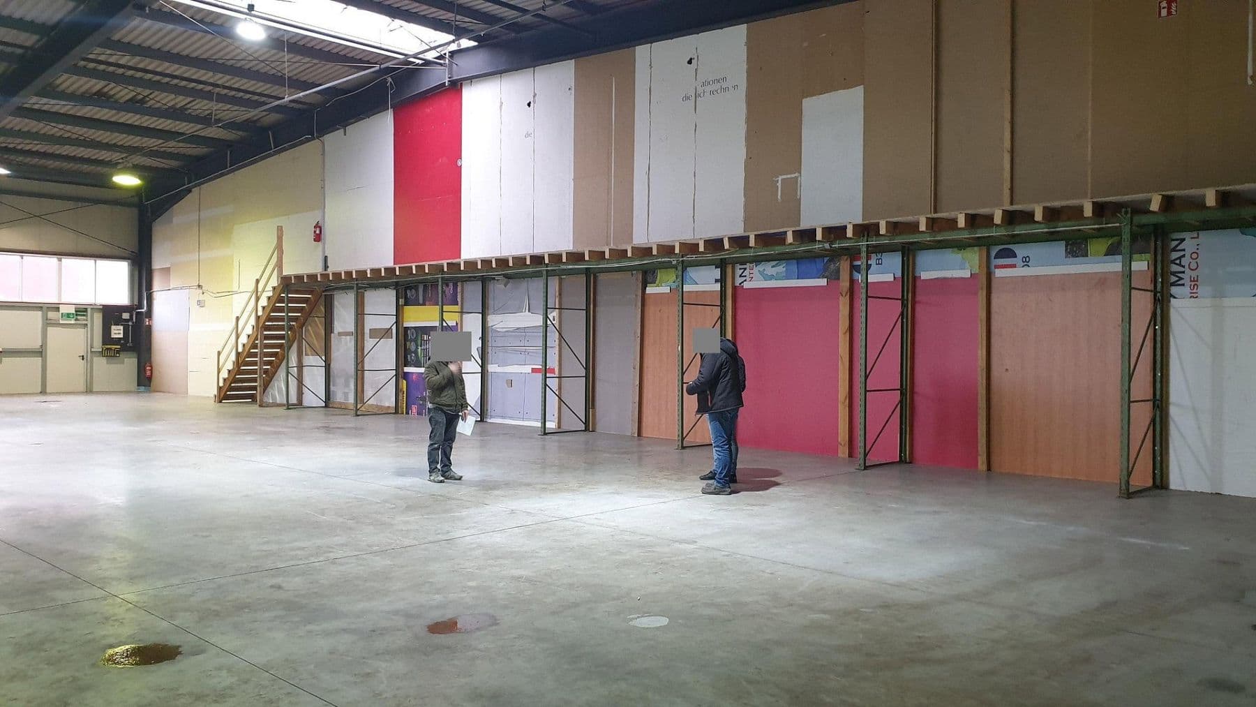 Prodej nebytového prostoru 4.000 m², Rösrath, Severní Porýní-Vestfálsko Prodej nebytového prostoru 4.000 m², Rösrath, Severní Porýní-Vestfálsko