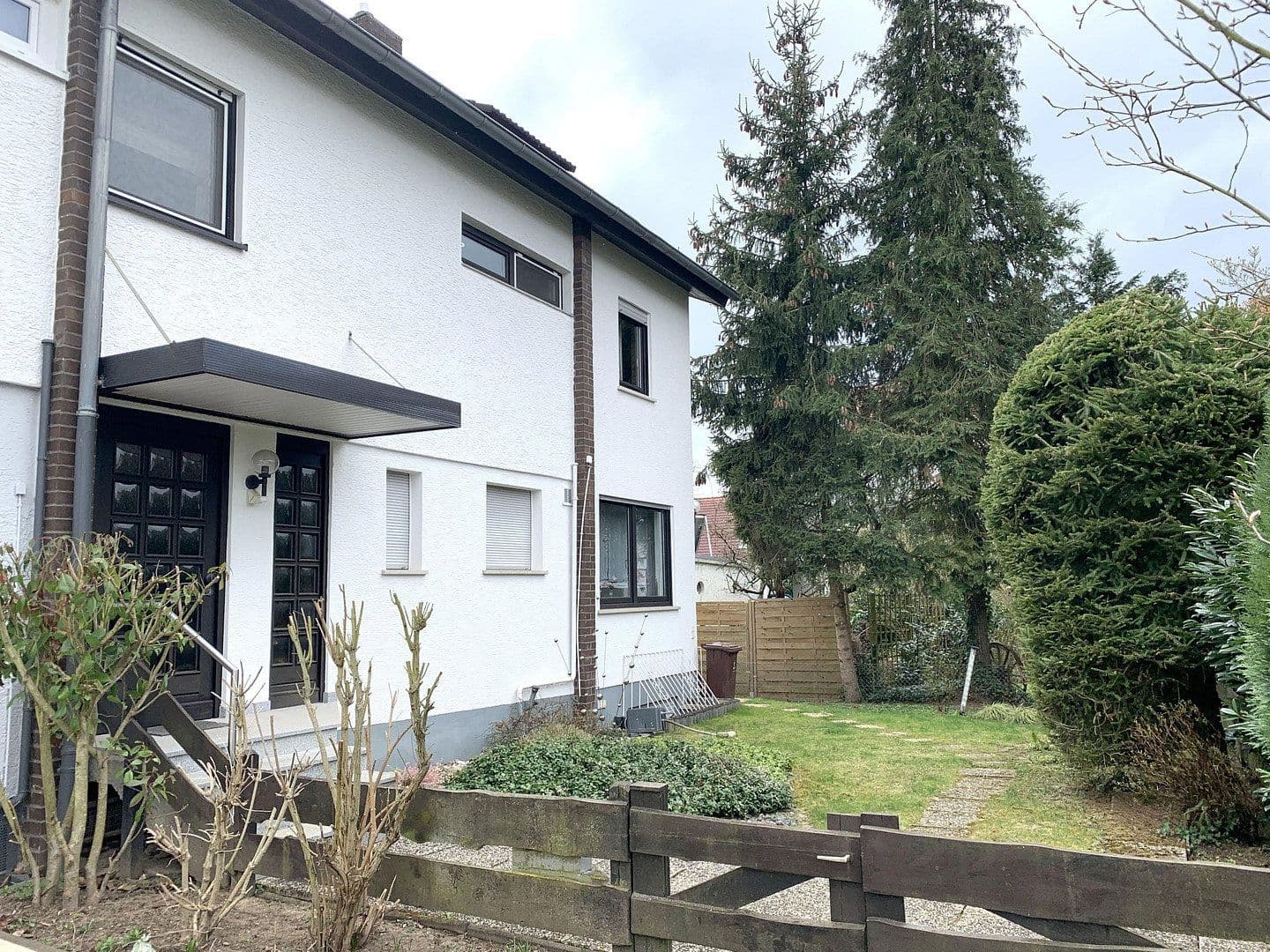 Prodej domu 182 m², pozemek 489 m², Hanau, Hessen Prodej domu 182 m², pozemek 489 m², Hanau, Hessen