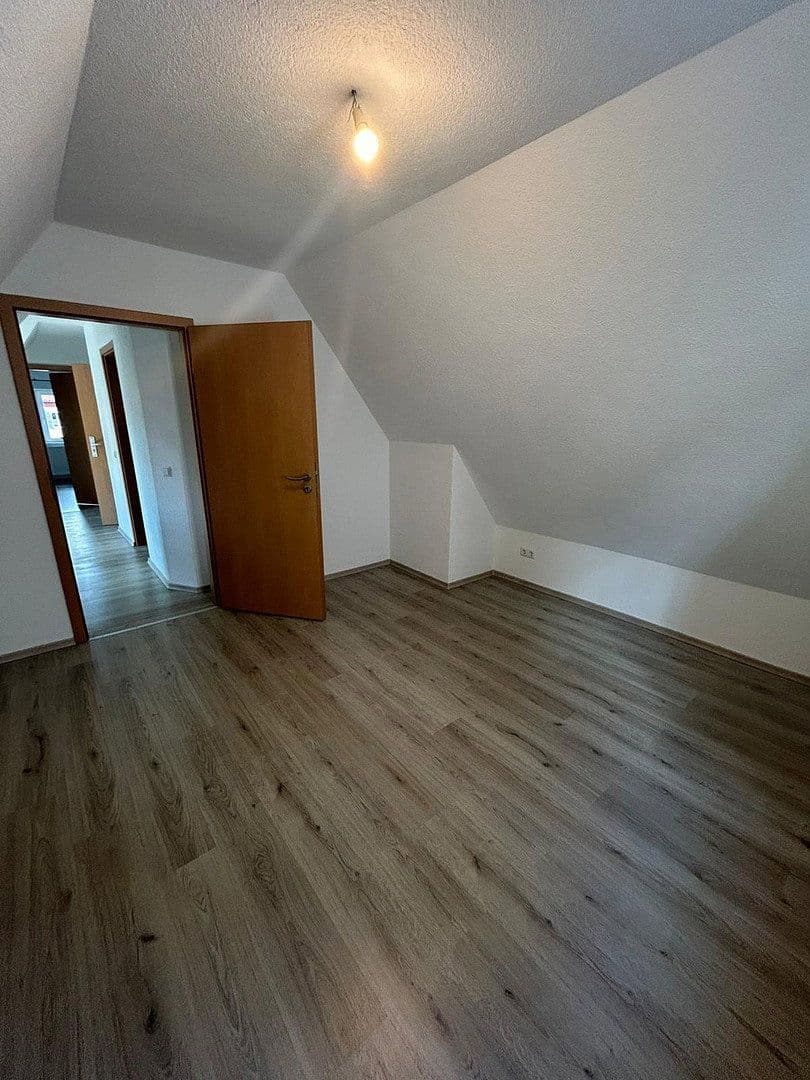 Pronájem bytu 2+kk 65 m², Löhrstraße 3, Trossingen, Bádensko-Württembersko Pronájem bytu 2+kk 65 m², Löhrstraße 3, Trossingen, Bádensko-Württembersko