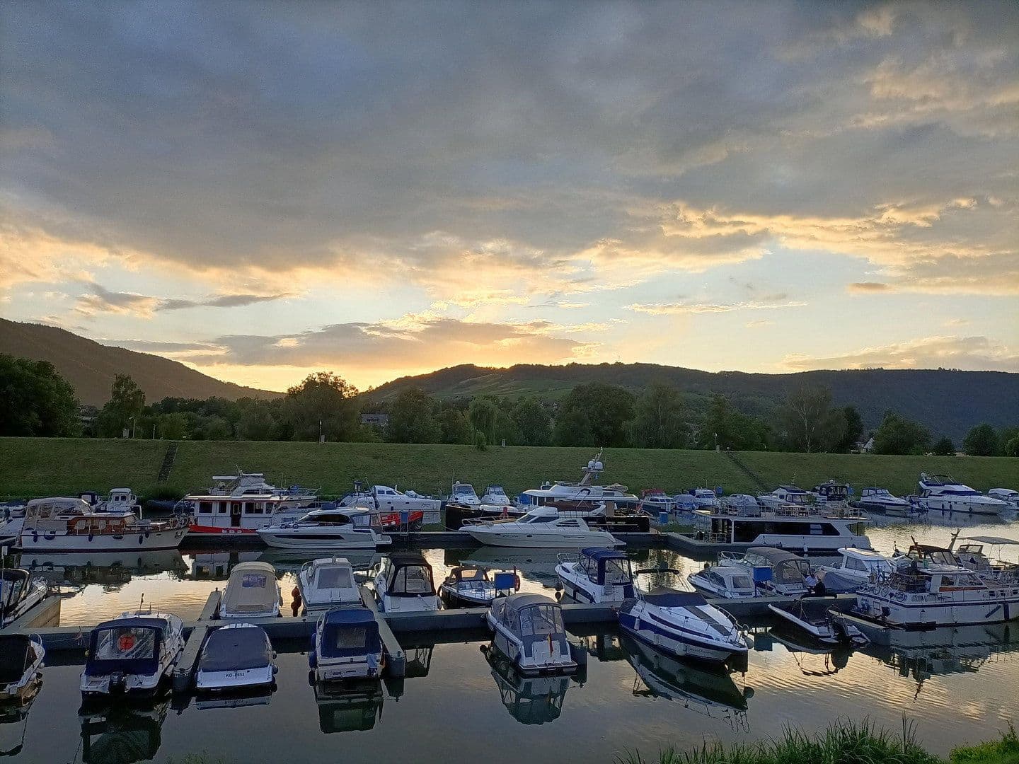 Prodej domu 399 m², pozemek 304 m², Senheim, Porýní-Falc Prodej domu 399 m², pozemek 304 m², Senheim, Porýní-Falc