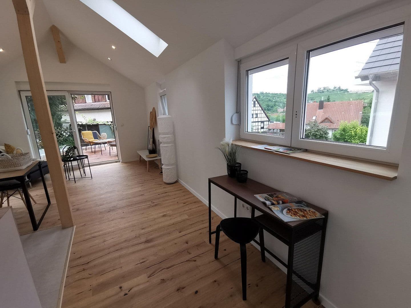 Pronájem bytu 2+kk 63 m², Stuttgart, Bádensko-Württembersko Pronájem bytu 2+kk 63 m², Stuttgart, Bádensko-Württembersko