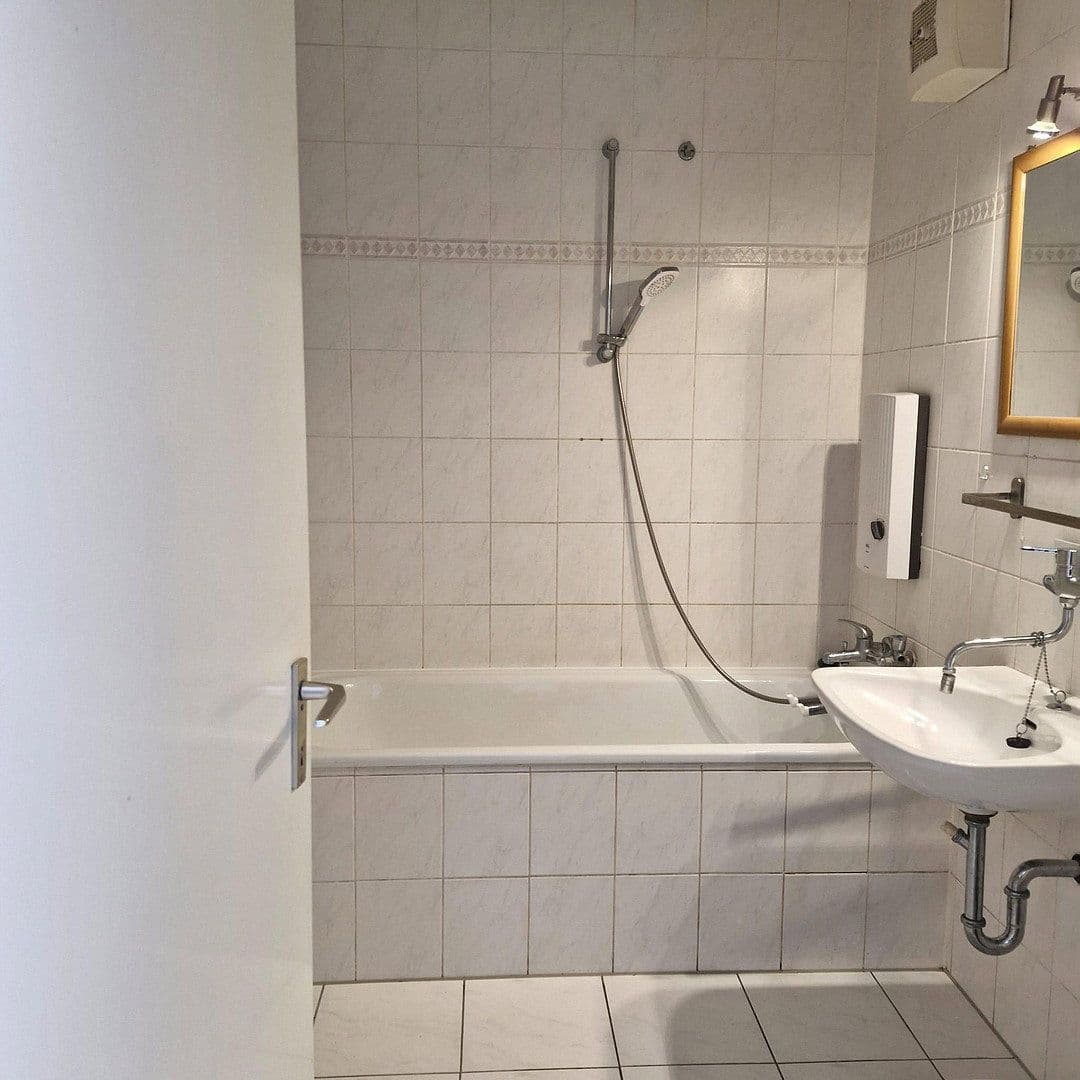 Pronájem bytu 1+1 30 m², Am Alten Weg 27, Mainz, Porýní-Falc Pronájem bytu 1+1 30 m², Am Alten Weg 27, Mainz, Porýní-Falc