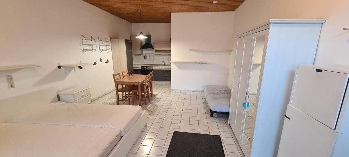 Pronájem bytu 1+1 37 m², Liebenzeller Str.3, Neuhausen, Bádensko-Württembersko Pronájem bytu 1+1 37 m², Liebenzeller Str.3, Neuhausen, Bádensko-Württembersko