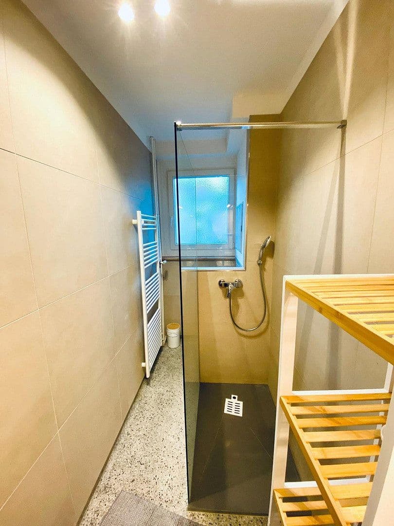 Pronájem bytu 4+1 66 m², Gritznerstraße, Berlin, Berlín Pronájem bytu 4+1 66 m², Gritznerstraße, Berlin, Berlín