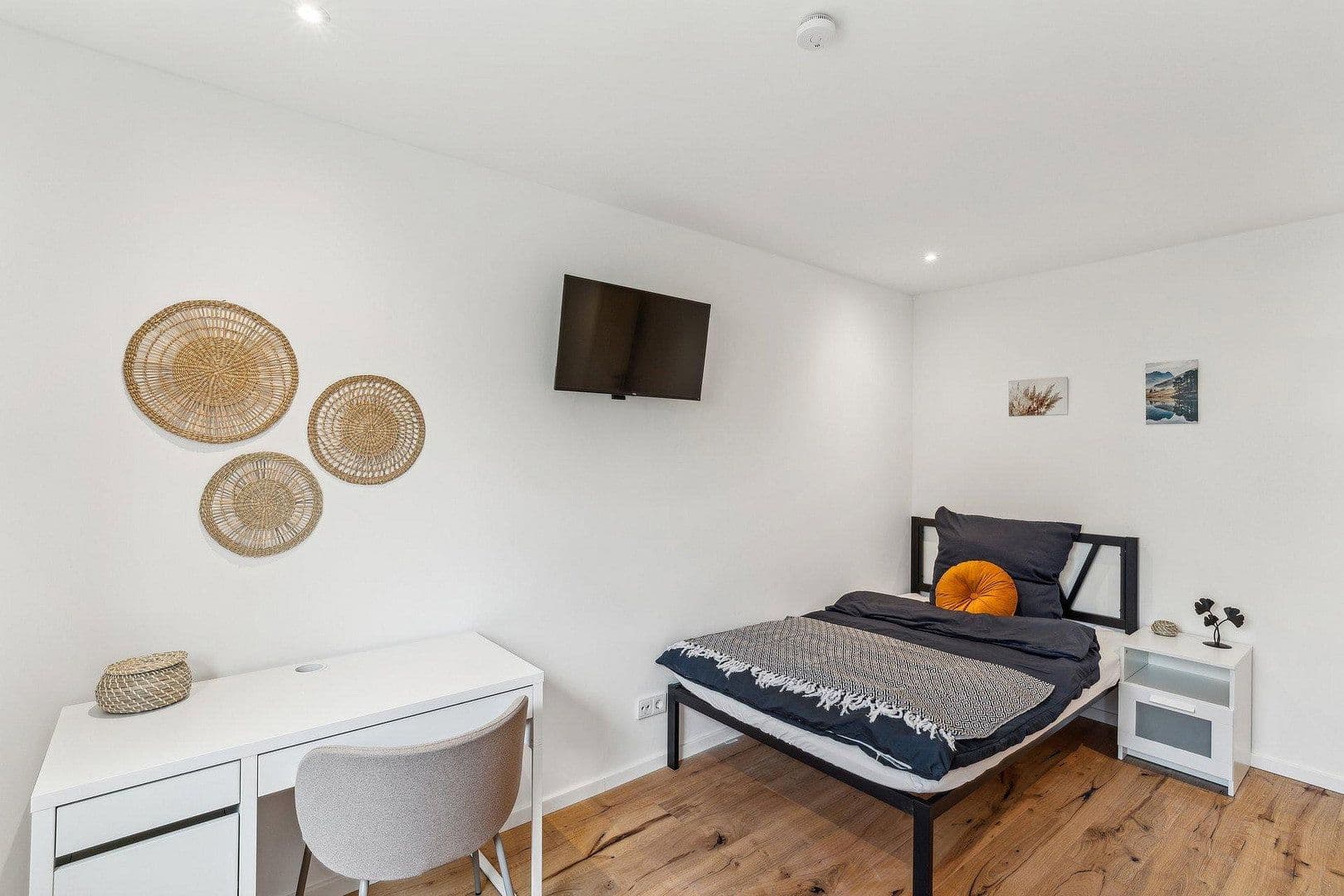 Pronájem bytu 22 m², Solothurner Straße 10, München, Bavorsko Pronájem bytu 22 m², Solothurner Straße 10, München, Bavorsko