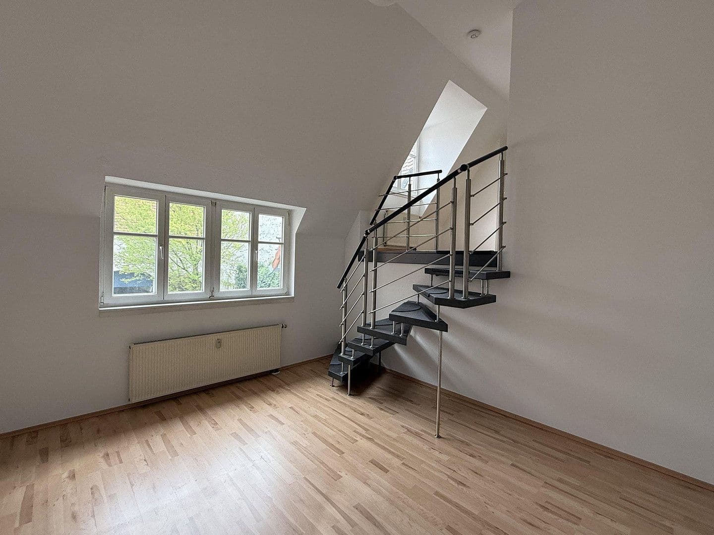 Pronájem bytu 3+1 97 m², Rathhausstraße 7, Hofheim am Taunus, Hessen Pronájem bytu 3+1 97 m², Rathhausstraße 7, Hofheim am Taunus, Hessen