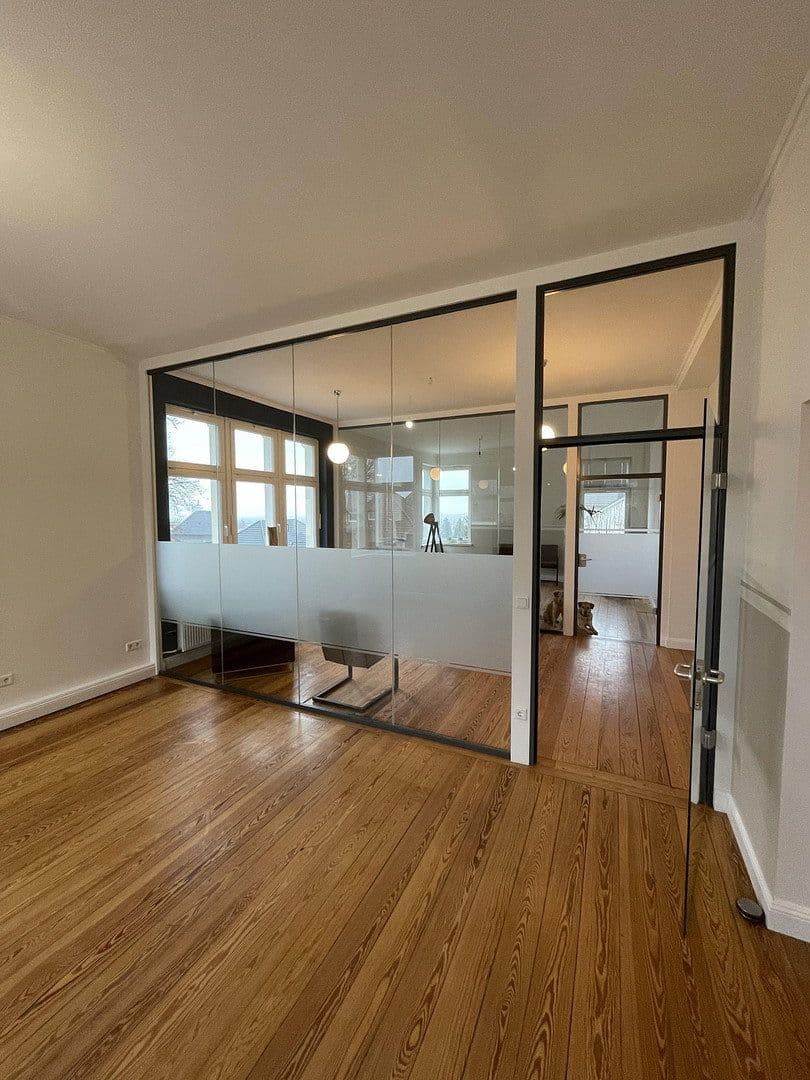 Pronájem kanceláře 113 m², Bielefeld, Severní Porýní-Vestfálsko Pronájem kanceláře 113 m², Bielefeld, Severní Porýní-Vestfálsko