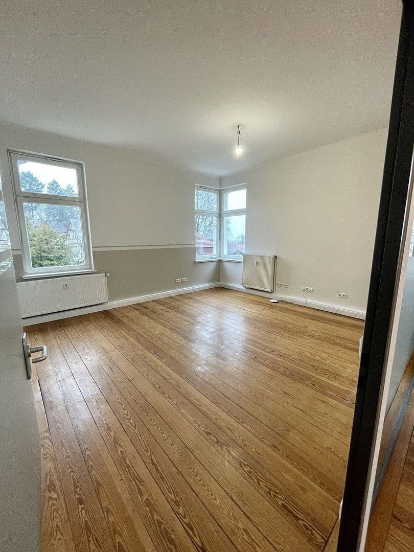 Pronájem kanceláře 113 m², Bielefeld, Severní Porýní-Vestfálsko Pronájem kanceláře 113 m², Bielefeld, Severní Porýní-Vestfálsko