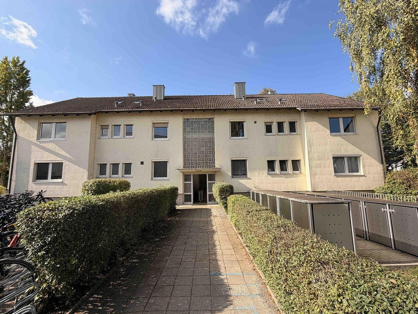 Prodej bytu 4+1 99 m², Spiegelgartenstr. 42, Herzogenaurach, Bavorsko Prodej bytu 4+1 99 m², Spiegelgartenstr. 42, Herzogenaurach, Bavorsko