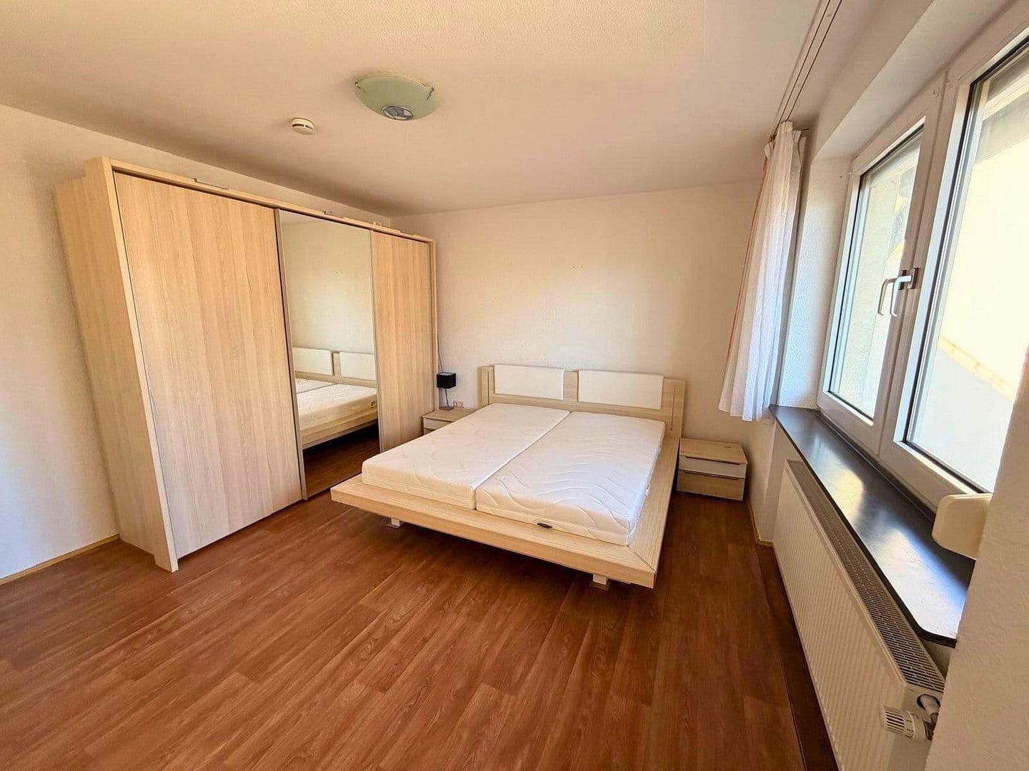 Prodej bytu 4+1 99 m², Spiegelgartenstr. 42, Herzogenaurach, Bavorsko Prodej bytu 4+1 99 m², Spiegelgartenstr. 42, Herzogenaurach, Bavorsko