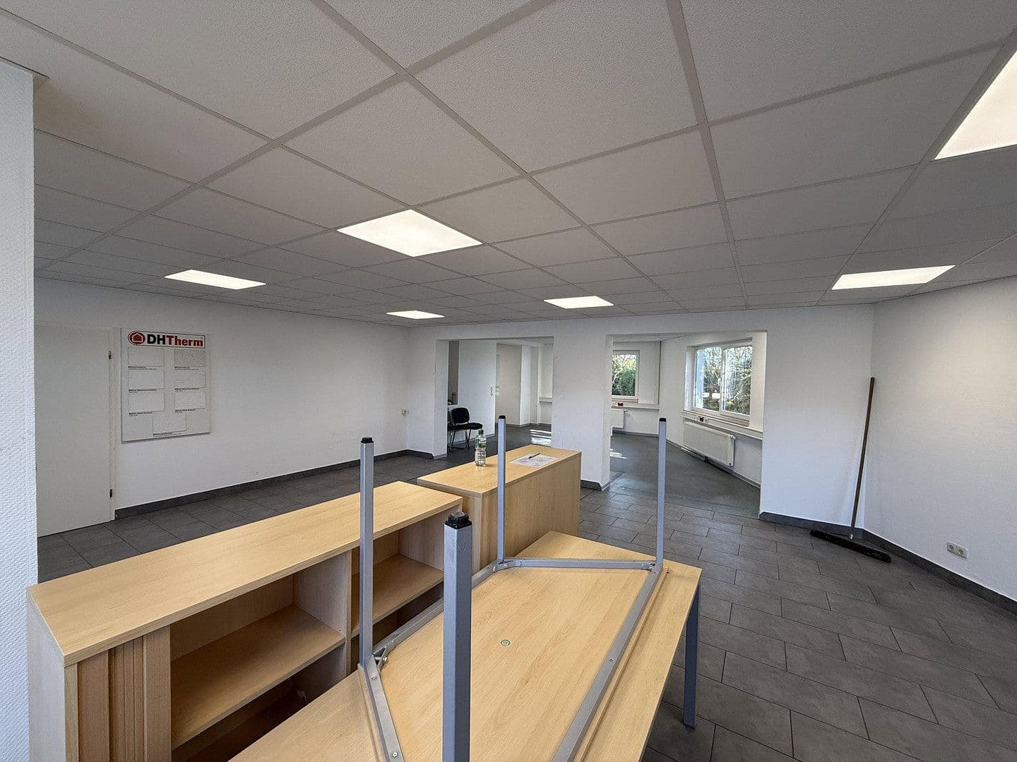 Prodej nebytového prostoru 5.705 m², Kutenhauser Str. 185, Minden, Severní Porýní-Vestfálsko Prodej nebytového prostoru 5.705 m², Kutenhauser Str. 185, Minden, Severní Porýní-Vestfálsko