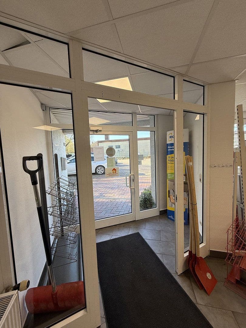 Prodej nebytového prostoru 5.705 m², Kutenhauser Str. 185, Minden, Severní Porýní-Vestfálsko Prodej nebytového prostoru 5.705 m², Kutenhauser Str. 185, Minden, Severní Porýní-Vestfálsko