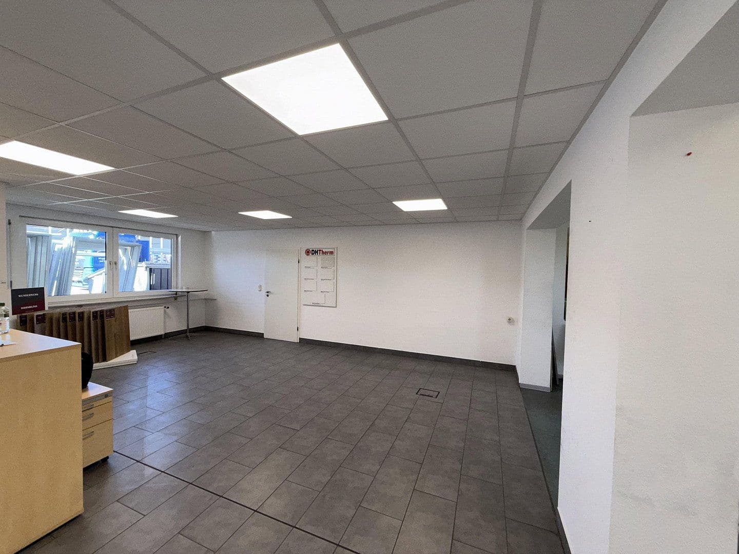 Prodej nebytového prostoru 5.705 m², Kutenhauser Str. 185, Minden, Severní Porýní-Vestfálsko Prodej nebytového prostoru 5.705 m², Kutenhauser Str. 185, Minden, Severní Porýní-Vestfálsko