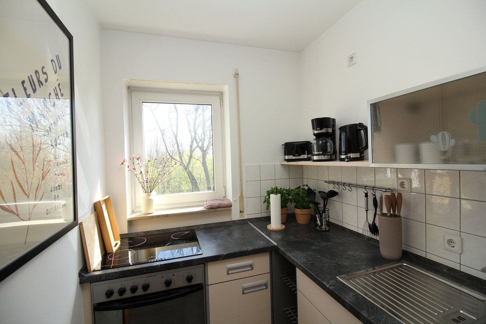 Pronájem bytu 1+1 33 m², Seehausener Allee 40, Leipzig, Sasko Pronájem bytu 1+1 33 m², Seehausener Allee 40, Leipzig, Sasko