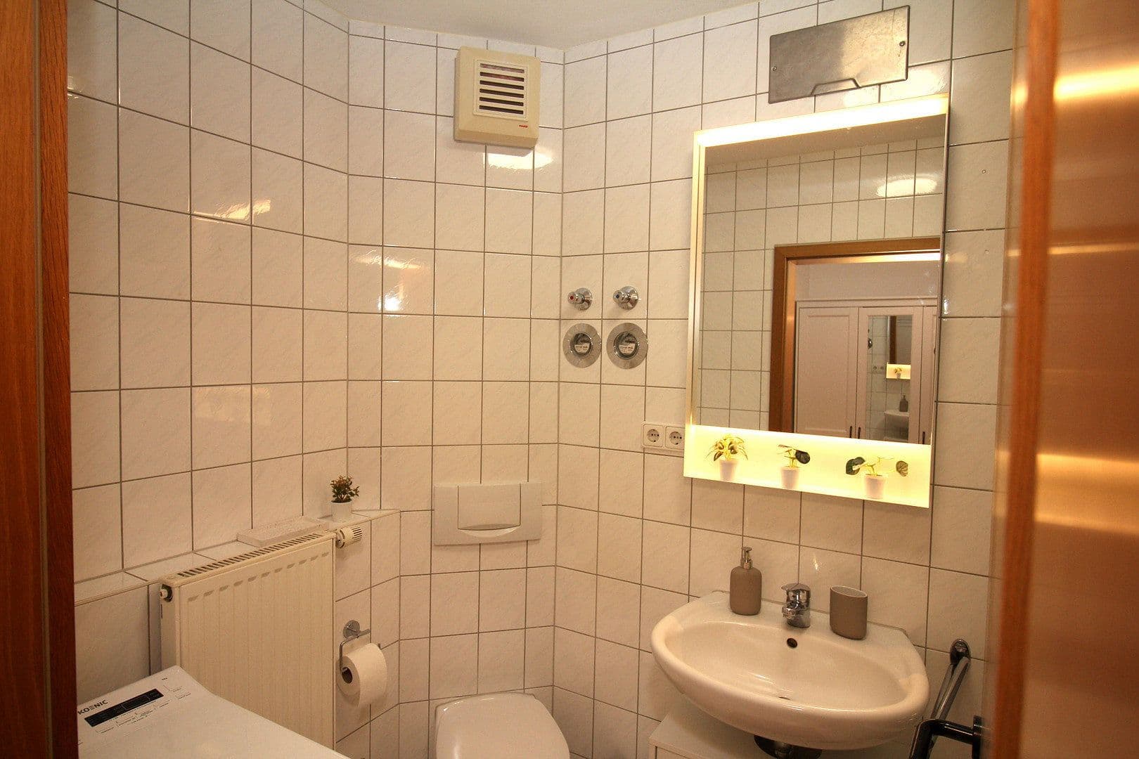 Pronájem bytu 1+1 33 m², Seehausener Allee 40, Leipzig, Sasko Pronájem bytu 1+1 33 m², Seehausener Allee 40, Leipzig, Sasko