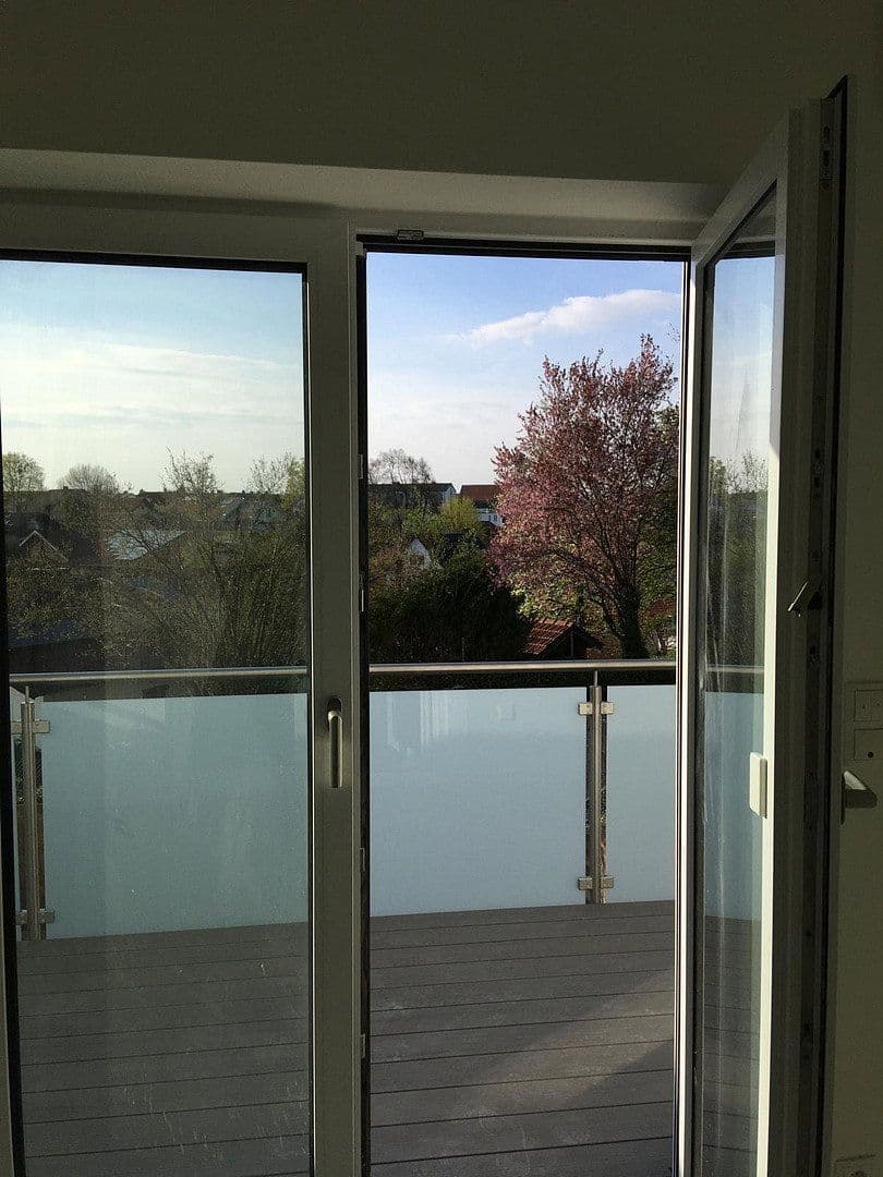 Pronájem bytu 3+1 68 m², Brandstr. 1, Grafing, Bavorsko Pronájem bytu 3+1 68 m², Brandstr. 1, Grafing, Bavorsko