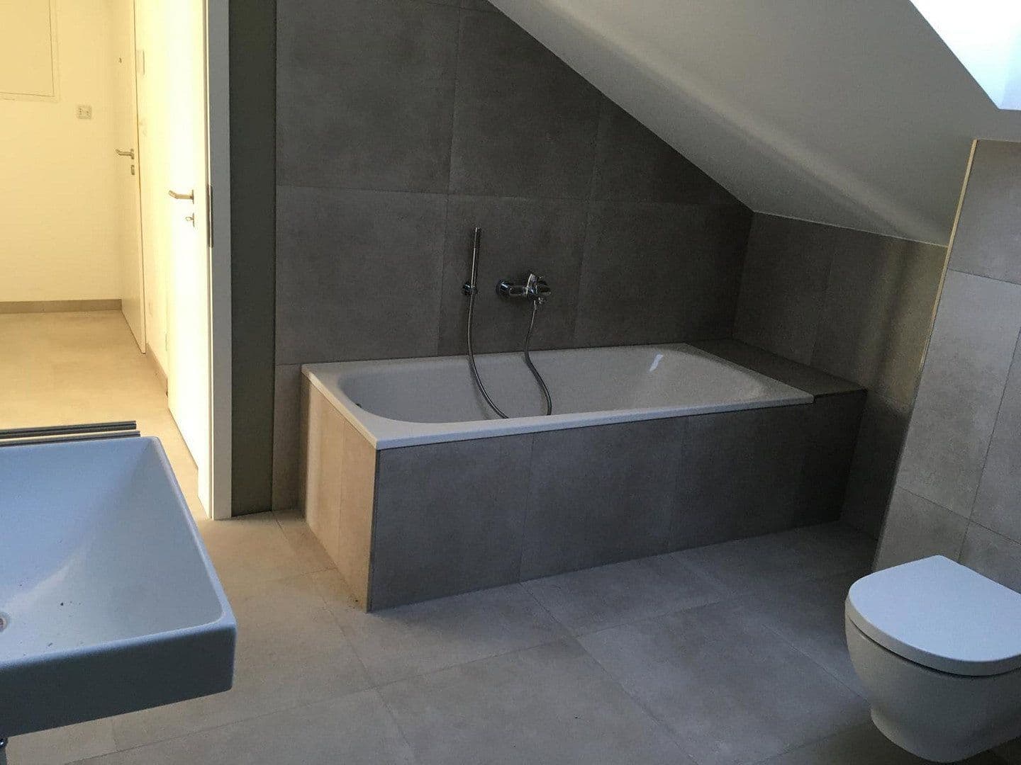 Pronájem bytu 3+1 68 m², Brandstr. 1, Grafing, Bavorsko Pronájem bytu 3+1 68 m², Brandstr. 1, Grafing, Bavorsko