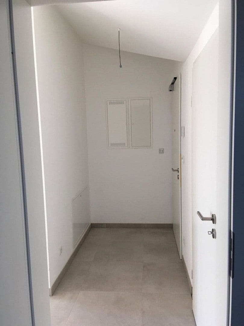 Pronájem bytu 3+1 68 m², Brandstr. 1, Grafing, Bavorsko Pronájem bytu 3+1 68 m², Brandstr. 1, Grafing, Bavorsko