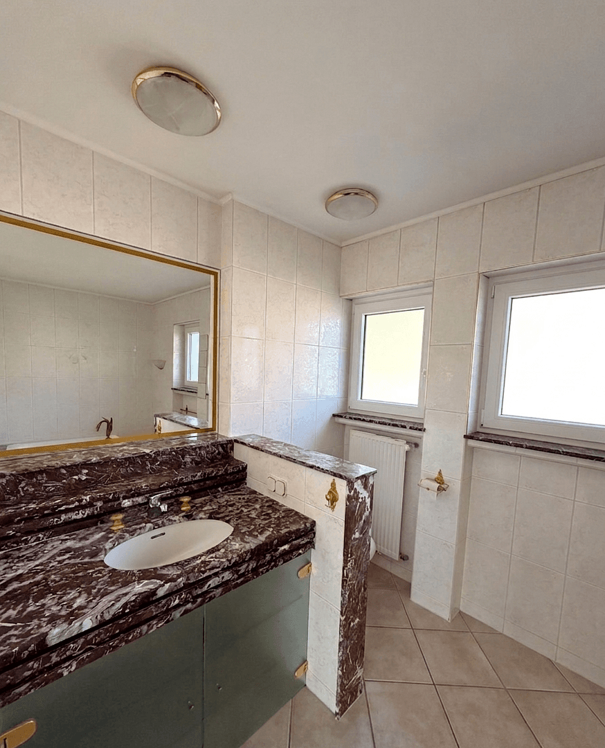 Prodej domu 210 m², pozemek 853 m², Sulzbach/Saar, Země Sársko Prodej domu 210 m², pozemek 853 m², Sulzbach/Saar, Země Sársko